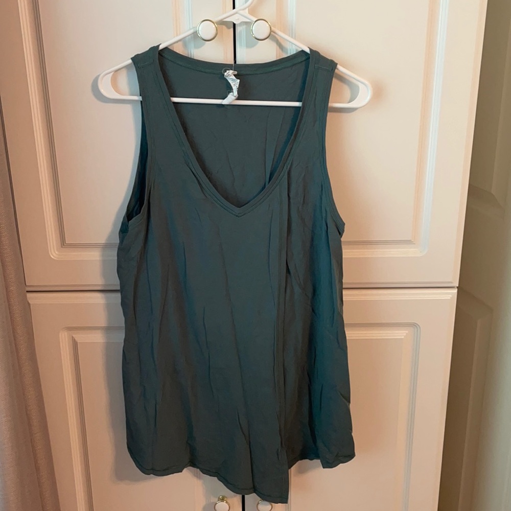 Lululemon Knot A Problem Tank Graphite Green NWT